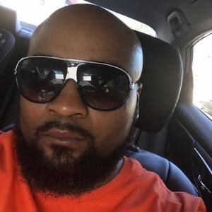 Meet your Posher, Lawrence